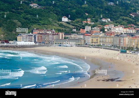 playa nudista san sebastian|Playa de Zurriola